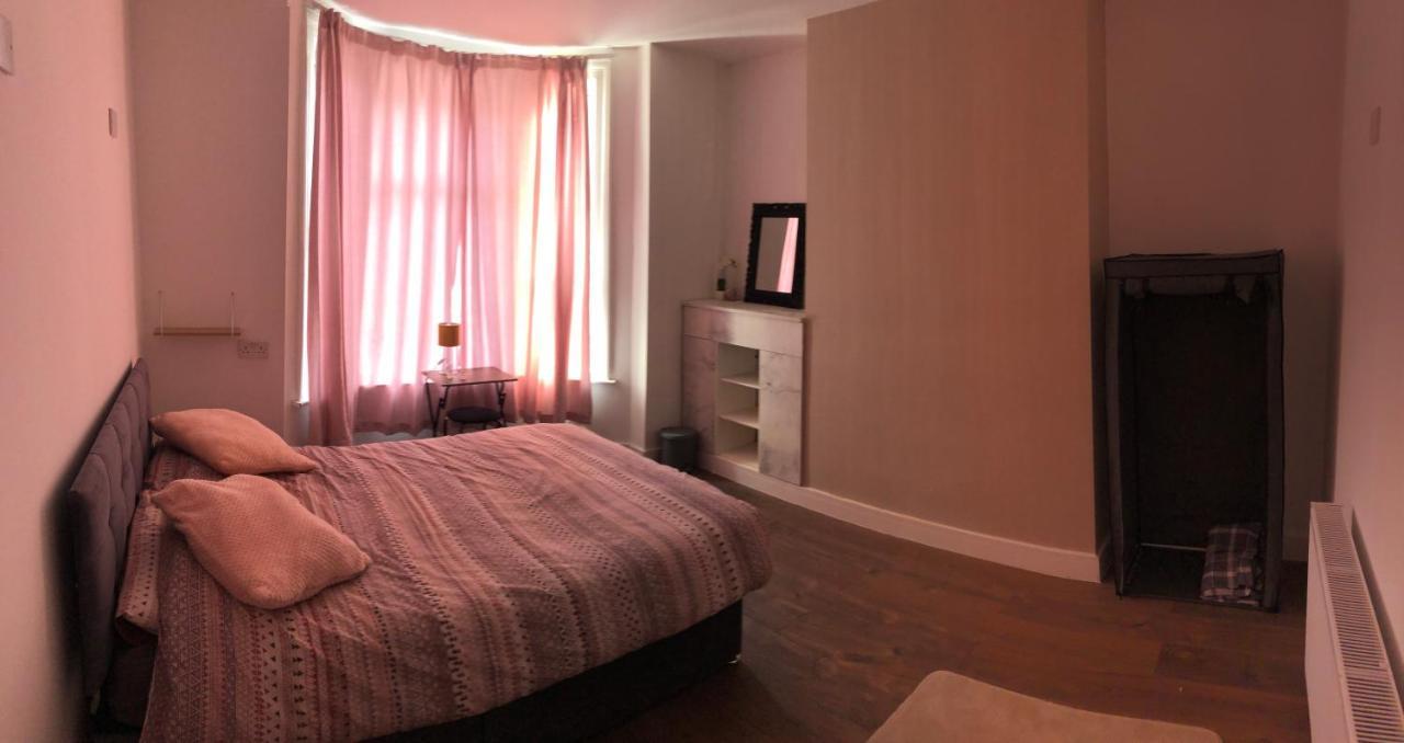 Bed and Breakfast Blue House Lincoln Exteriér fotografie